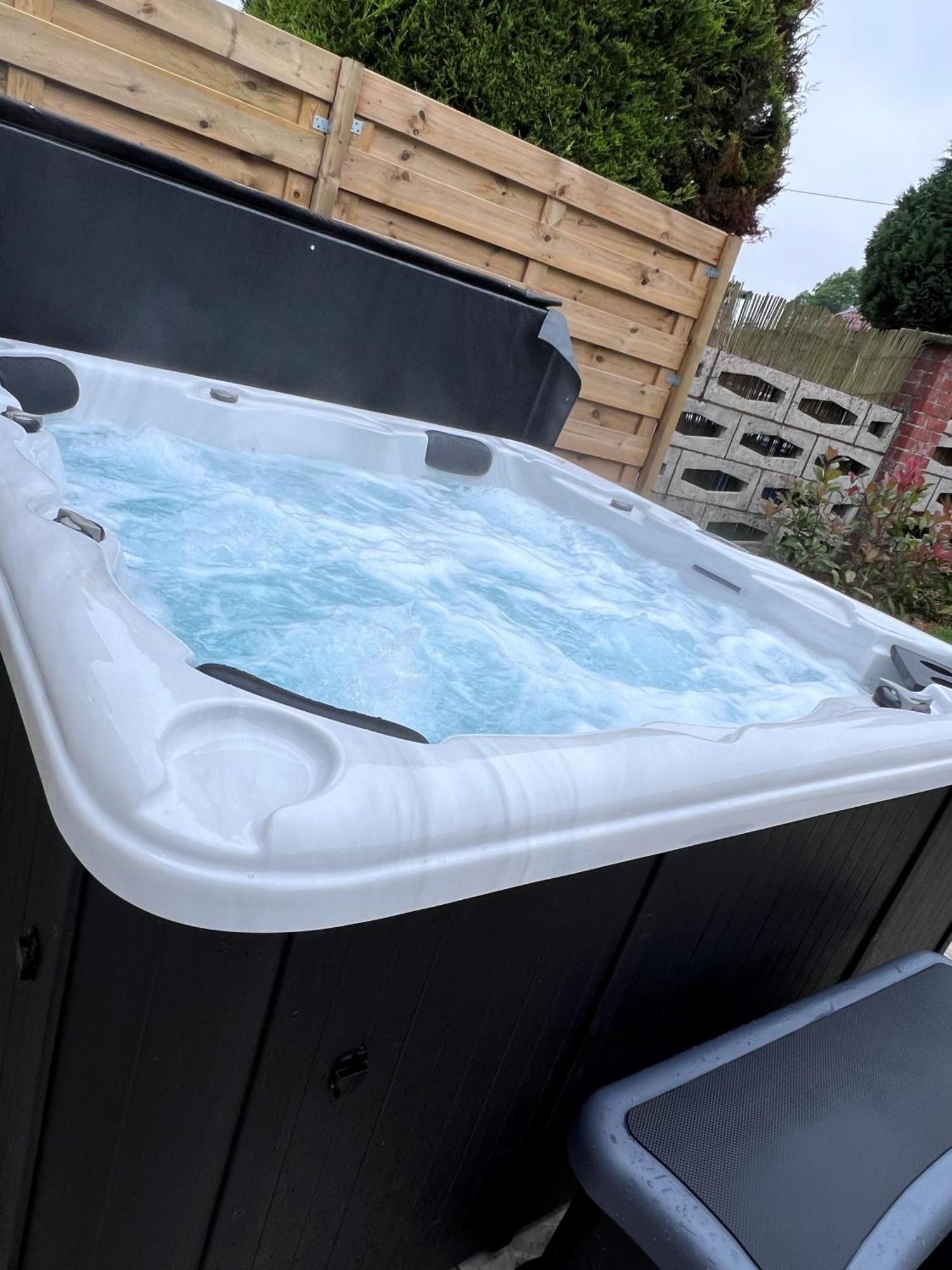 Gite Rubis - Jacuzzi - Pairi Daiza - 6 Pers Brugelette Extérieur photo
